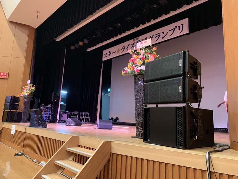 市民会館やレンタルホールにての設置例画像